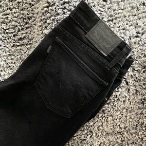 Black Levi skinny jeans
